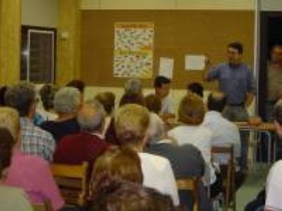 Gran assistència de públic a la primera assemblea de barri del CpR -Imatge 1-