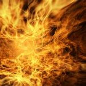 Un incendi crema quatre cotxes d´un aparcament veïnal del carrer Anselm Clavé -Imatge 1-