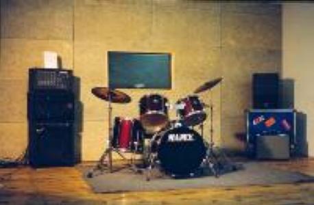 Els locals d'assaig de Ripollet reben una subvenció de 30.000 € de la Diputació  -Imatge 1-