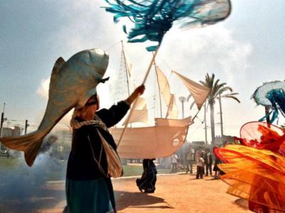 Espectacle itinerant d'Artristras després del pregó #FMripollet16 -Imatge 1-