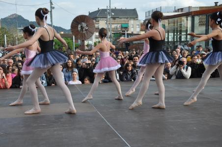 Ripollet celebra el Dia Internacional de la Dansa ampliant el programa d'activitats de l'any passat -Imatge 1-