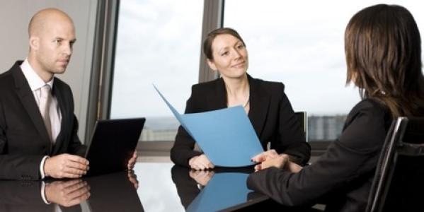 Taller al Kftó sobre com redactar un currículum i preparar una entrevista de feina -Imatge 1-