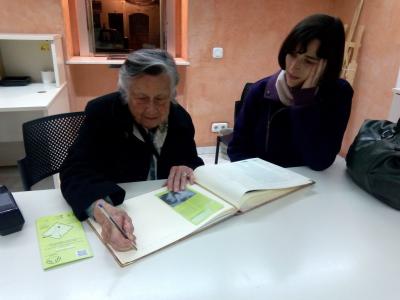 La besnéta de Conxita Badia, convidada especial de l'Associació d'Espectadors -Imatge 1-