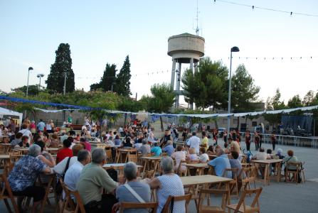 Arriba la festa d'estiu del barri de Sant Andreu -Imatge 1-