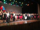 Els alumnes de 4t de l'Institut Can Mas emocionen amb el musical 'Moulin Rouge'  -Imatge 4-