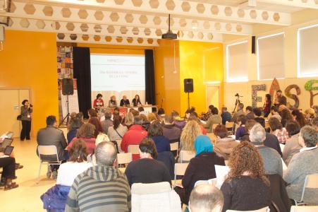 La Fapac organitza una sessió formativa per a les AMPA de Ripollet a l'escola Els Pinetons -Imatge 1-
