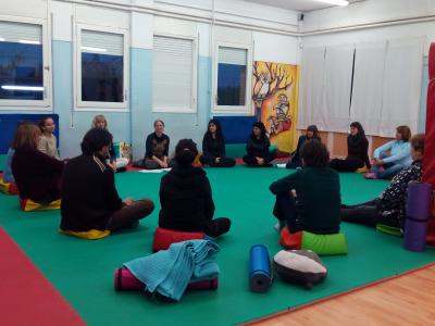 L'escola Ginesta acull una sessió formativa per a docents sobre la tècnica del <i>mindfulness</i> -Imatge 1-