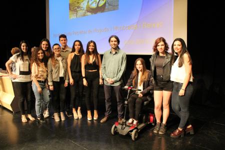 Deu estudiants de batxillerat de Ripollet, premiades pels seus treballs de recerca -Imatge 1-
