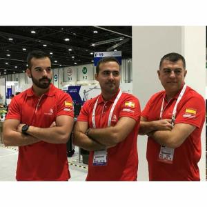 Representants ripolletencs participen en el Worldskills 2017 a Abu Dhabi -Imatge 1-