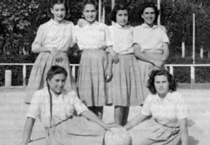 El CB Ripollet homenatja a dues de les seves jugadores pioneres -Imatge 1-