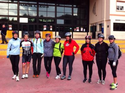 Bona participació a la primera sortida femenina en BTT del Club Ciclista Ripollet -Imatge 1-