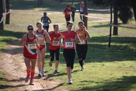 Més de 350 atletes participen al XXX Cros Vila de Ripollet -Imatge 1-