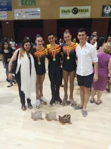 Ot Dalmau, Claudia Aguado i Anna Rabassa, medalla en el Campionat d'Espanya de Patinatge Artstic -Imatge 1-