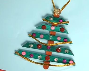 Tallers de Nadal: Fem ornaments per a l'arbre de Nadal -Imatge 1-