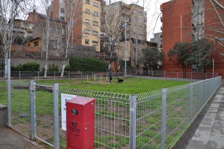 Decidim Ripollet qualifica d'encert la creació de l'àrea per a gossos al parc de Ferran Ferré -Imatge 1-