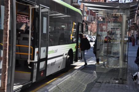 Avís de modificacions puntuals a les parades de bus durant la #FMRipollet -Imatge 1-