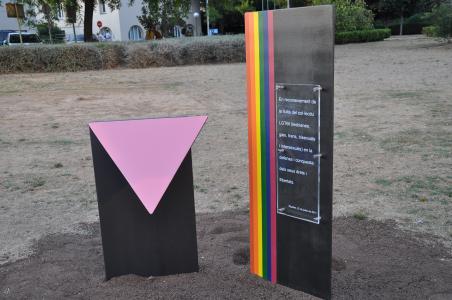 S'inaugura el primer monument dedicat als activistes LGTBI -Imatge 1-