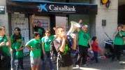 Process reivindicativa de la PAH per les sucursals de Caixabank a les Fontetes, a Cerdanyola -Imatge 3-